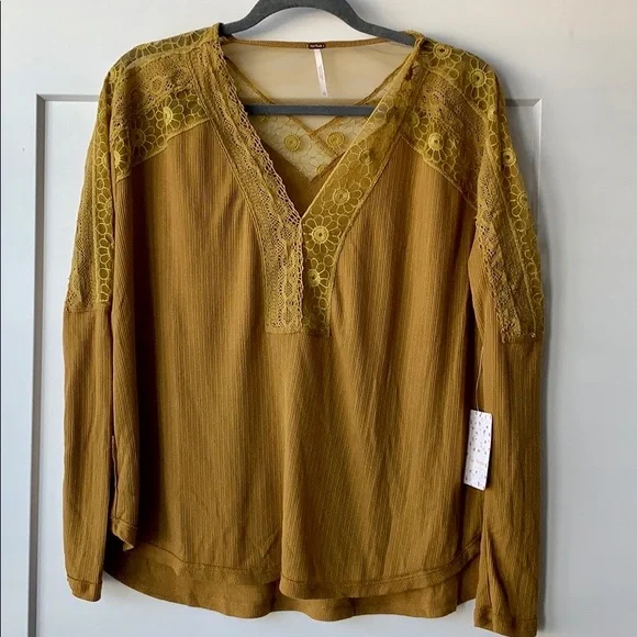 Free People Lola Lace Trim V-Neck - Picture 2 of 10